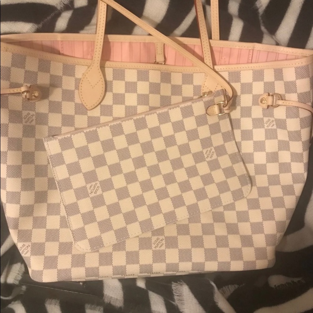 Louis Vuitton neverfull MM bag